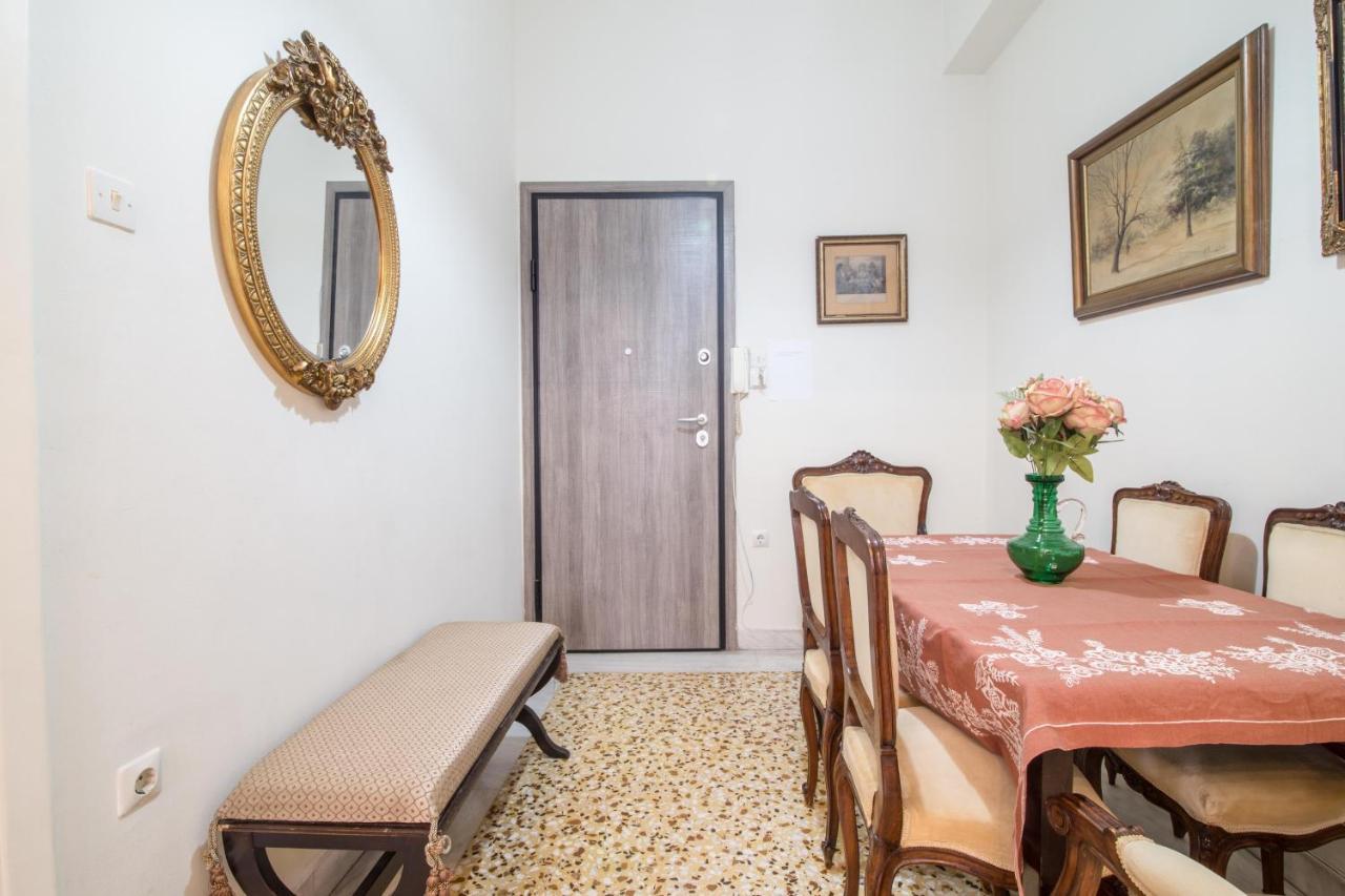אתונה Koukaki Traditional Apartment מראה חיצוני תמונה